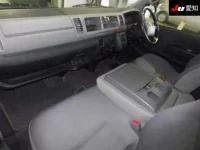 Toyota HIACE VAN лот № 20110 оценка 3  с аукциона в Японии 2