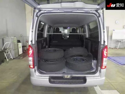 Toyota HiAce Van