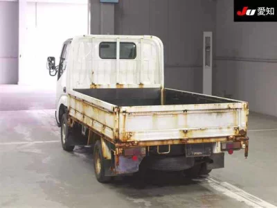 Toyota DYNA  с аукциона в Японии