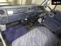 Toyota HIACE TRUCK лот № 20102 оценка 3.5  с аукциона в Японии 2