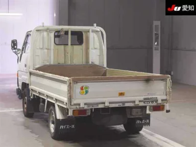 Toyota HIACE TRUCK  с аукциона в Японии