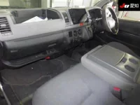 Toyota HIACE VAN лот № 20100 оценка 3  с аукциона в Японии 2