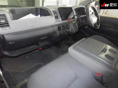 Toyota HIACE VAN  с аукциона в Японии