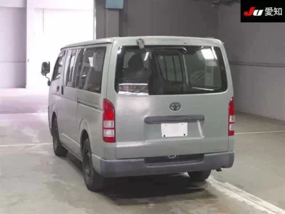 Toyota HIACE VAN  с аукциона в Японии