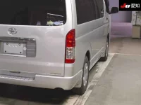 Toyota HIACE VAN лот № 4338 оценка 4  с аукциона в Японии 7