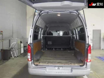 Toyota HIACE VAN  с аукциона в Японии