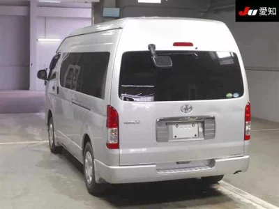 Toyota HIACE VAN  с аукциона в Японии