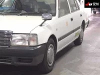 Toyota CROWN COMFORT лот № 30833 оценка 3.5  с аукциона в Японии 6
