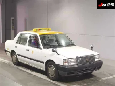 Toyota CROWN COMFORT  с аукциона в Японии