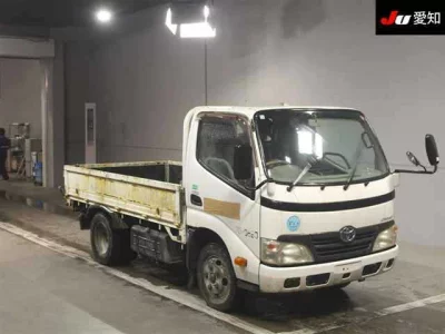 Toyota DYNA  с аукциона в Японии