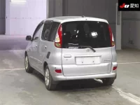 Toyota FUNCARGO лот № 30850 оценка 4  с аукциона в Японии 1