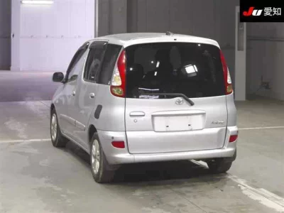 Toyota FUNCARGO  с аукциона в Японии