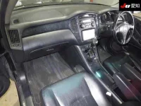 Toyota KLUGER лот № 30875 оценка 3.5  с аукциона в Японии 2