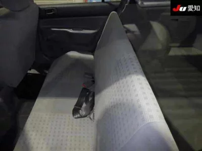 Mitsubishi LANCER VAN