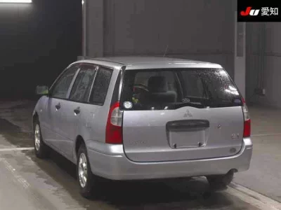 Mitsubishi LANCER VAN