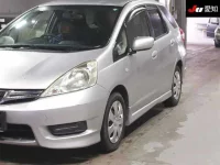 Honda FIT SHUTTLE лот № 30912 оценка 3.5  с аукциона в Японии 6