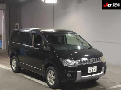 Mitsubishi DELICA D5
