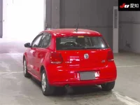 Volkswagen Polo лот № 30790 оценка 3.5  с аукциона в Японии 1