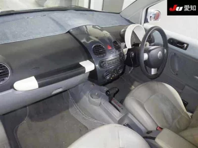 Volkswagen NEW BEETLE