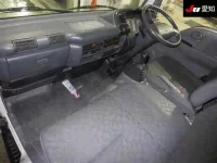 Mazda TITAN лот № 4383 оценка 3.5  с аукциона в Японии 2