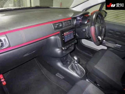 Citroen C3  с аукциона в Японии