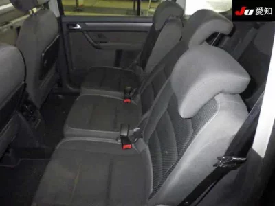 Volkswagen GOLF TOURAN