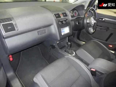 Volkswagen GOLF TOURAN