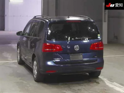 Volkswagen GOLF TOURAN