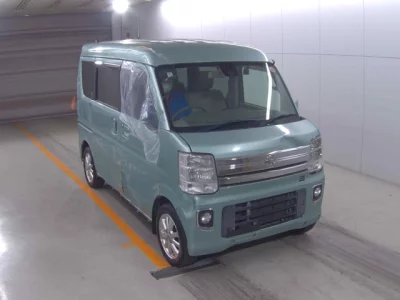 Nissan CLIPPER RIO  с аукциона в Японии