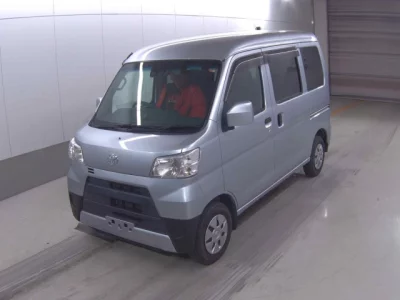 Toyota Pixis Van