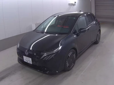 Nissan AURA
