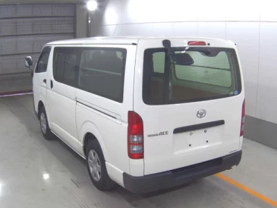 Toyota RegiusAce