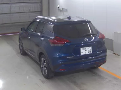 Nissan KICKS