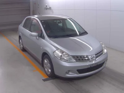 Nissan Tiida Latio