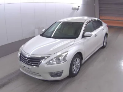 Nissan TEANA