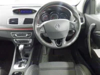 Renault MEGANE лот № 4135 оценка 4.5  с аукциона в Японии 4