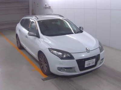 Renault MEGANE  с аукциона в Японии