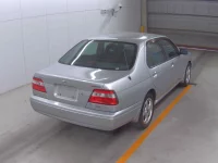 Nissan BLUEBIRD лот № 8031 оценка 3.5  с аукциона в Японии 2