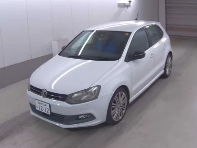 Volkswagen Polo  с аукциона в Японии