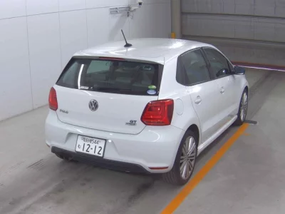 Volkswagen Polo  с аукциона в Японии