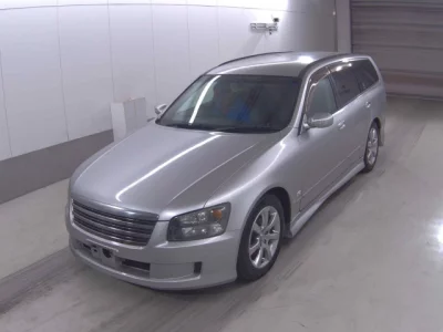 Nissan STAGEA