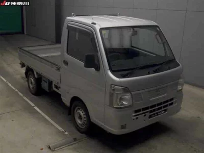 Nissan NT100 Clipper