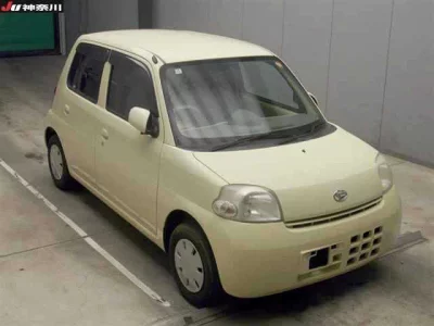 Daihatsu Esse