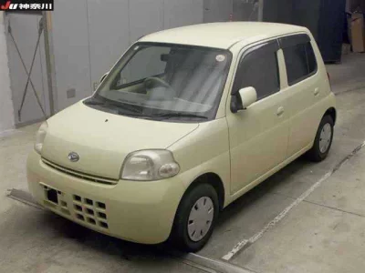 Daihatsu Esse