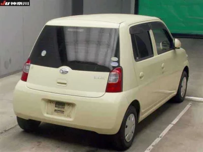 Daihatsu Esse