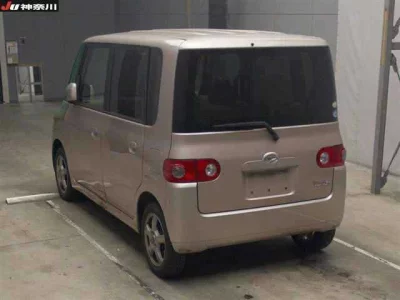 Daihatsu TANTO  с аукциона в Японии