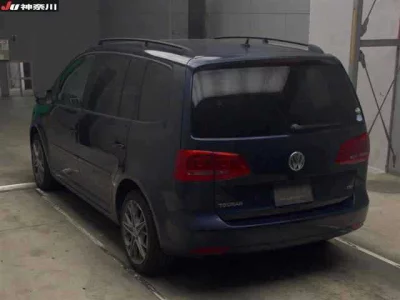 Volkswagen GOLF TOURAN  с аукциона в Японии