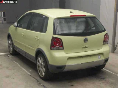 Volkswagen CROSS POLO  с аукциона в Японии