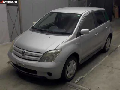 Toyota IST