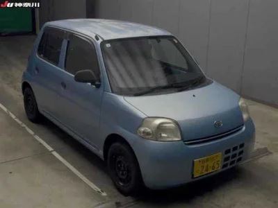 Daihatsu Esse